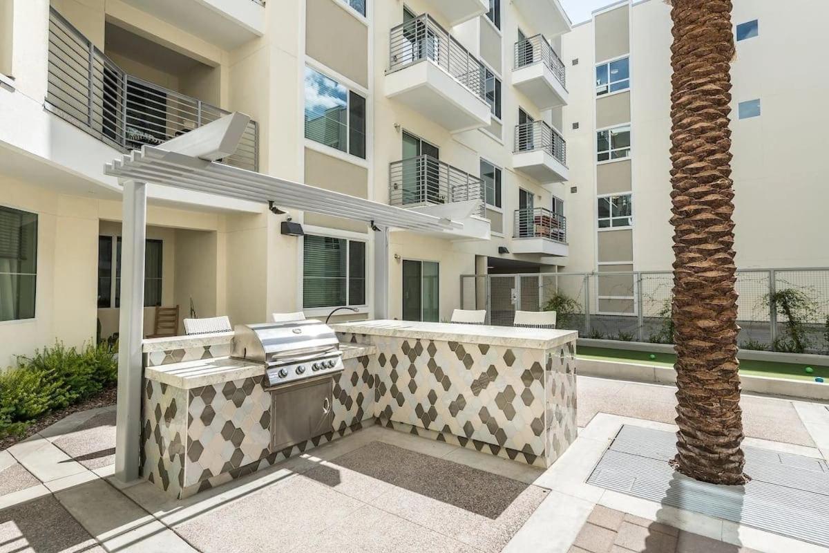 Paradise Cozysuites Under The Palms With Jacuzzi 18 *